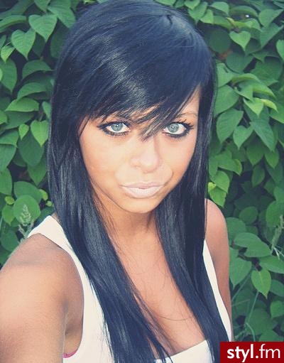 Średnie Fryzury
