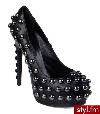 buty z ćwiekami :) - Pozostałe Buty Moda