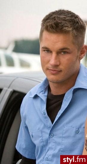 Travis Fimmel - Średnie Męskie Fryzury