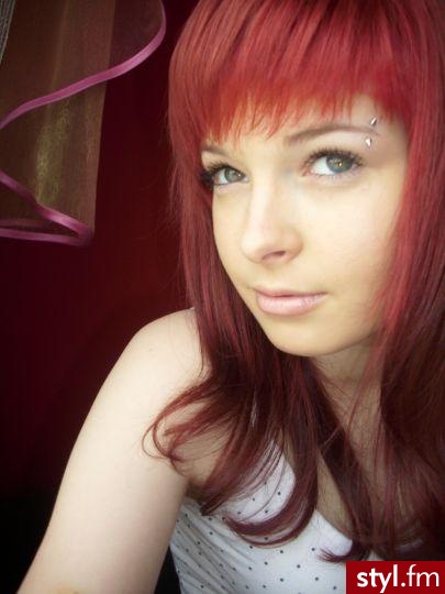 Średnie Fryzury