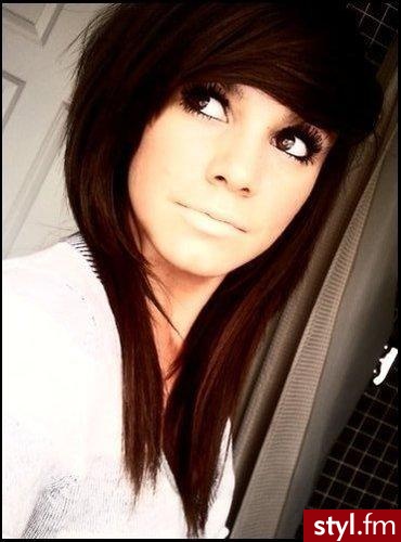 dark emo : C. :*** - Średnie Fryzury