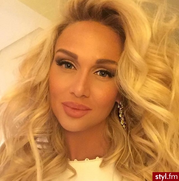 Blond Rozpuszczone Kręcone Na co dzień Długie Fryzury