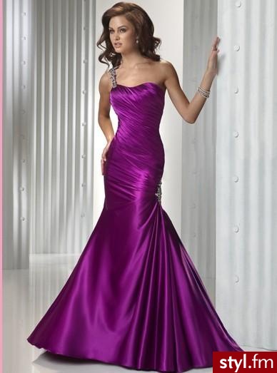 Sukienki Moda
