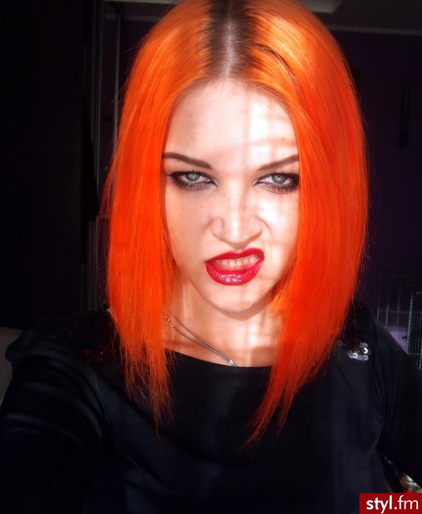 Średnie Fryzury