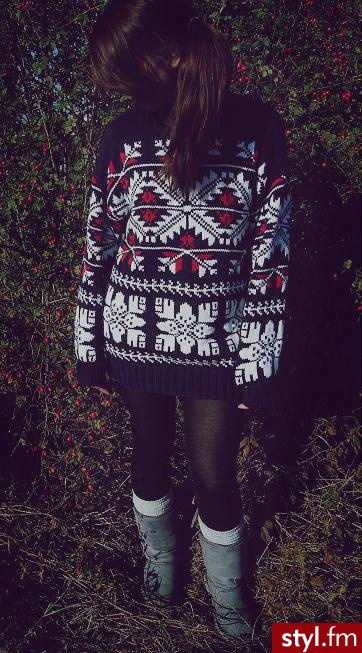 sweter a'la Kononowicz :D - Swetry Ciuchy Moda