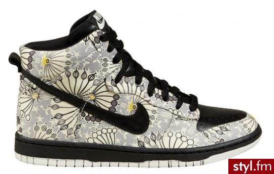 Nike. Kolekcja Wiosna 2011 - Pozostałe Buty Moda