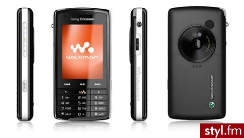 Haha moj telefonik kochany ;D
Sony Ericsson Na dotyk paleczka ale palcem tez idzie ;p
dostepny czarny kolor tylko.
Cena 1200 zl - Pozostałe Dodatki Moda
