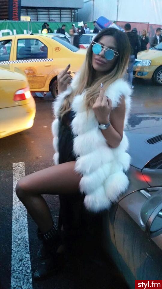 Kamizelki Okrycia Moda