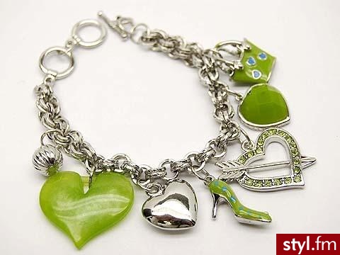 http://www.allegro.pl/item381651965_okazja_bransoletka_emo_5879_sex_xy_swarovski.html
10 zł! :D - Pozostałe Dodatki Moda