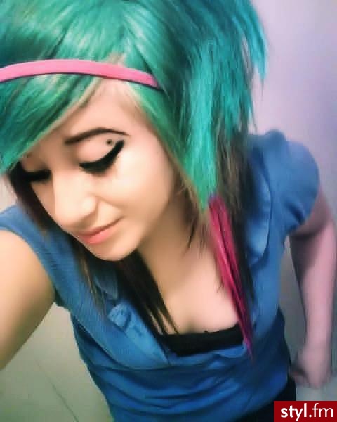 EMO Alternatywne Średnie Fryzury