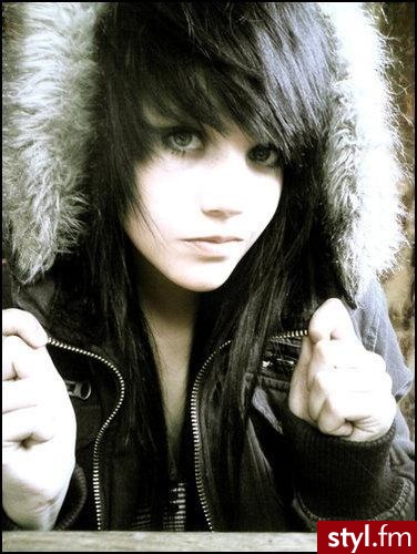 emooo ooo . ; ppp. i jak ? podoba wam się ? - EMO Alternatywne Średnie Fryzury