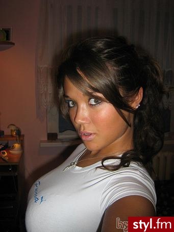 Średnie Fryzury
