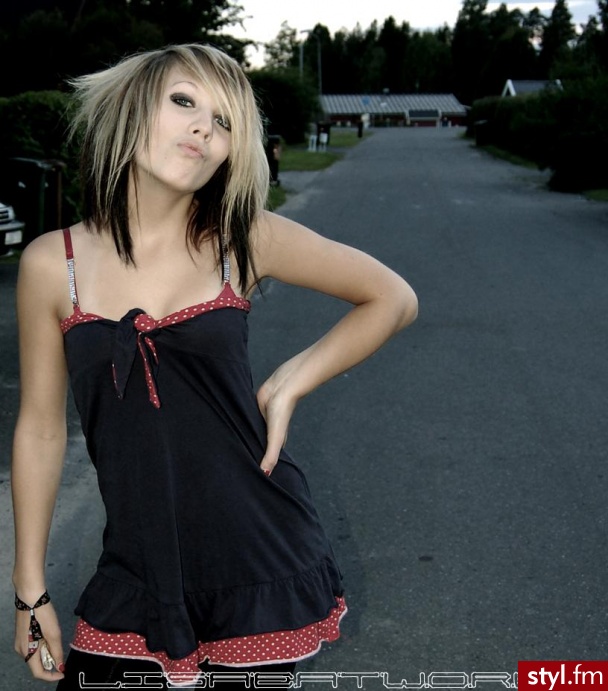 EMO Alternatywne Średnie Fryzury