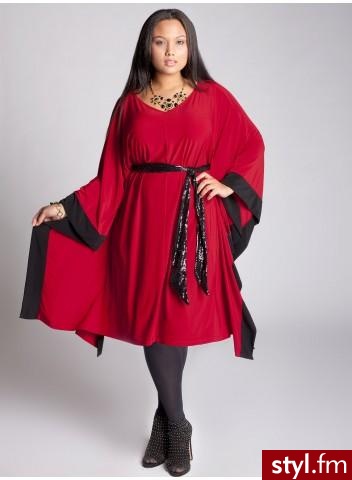 Sukienki Moda