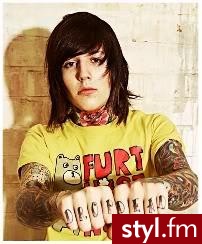 Oli < 3333333333333333 - EMO Alternatywne Średnie Fryzury