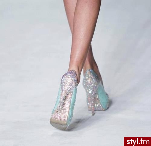 Szpilki Buty Moda