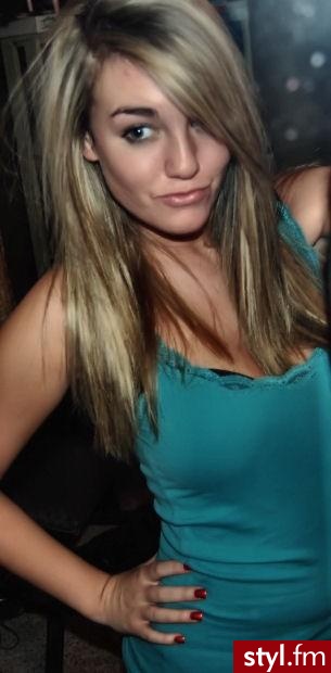 Średnie Fryzury