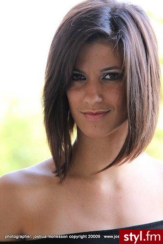 Średnie Fryzury
