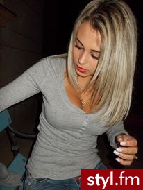 Denisa Denii - Blond Rozpuszczone Proste Na co dzień Długie Fryzury