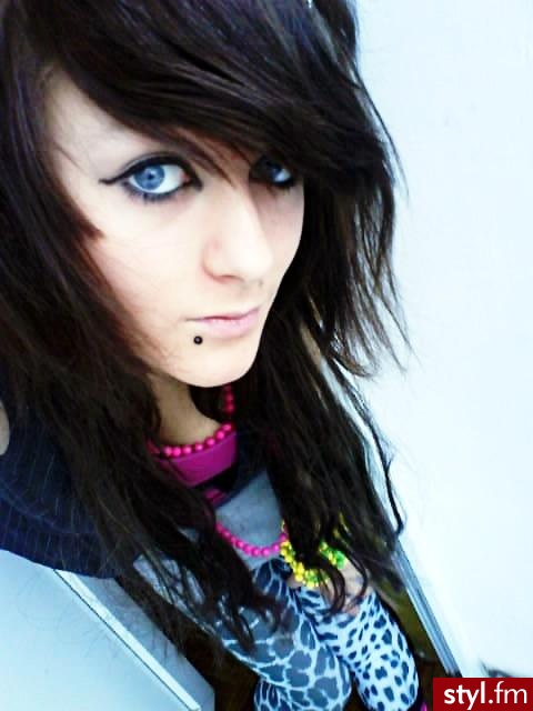 EMO Alternatywne Średnie Fryzury