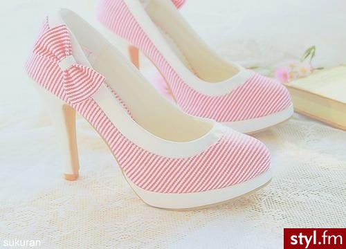 Pozostałe Buty Moda