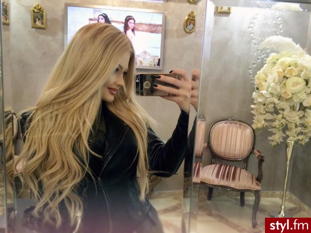 Blond Rozpuszczone Kręcone Na co dzień Długie Fryzury