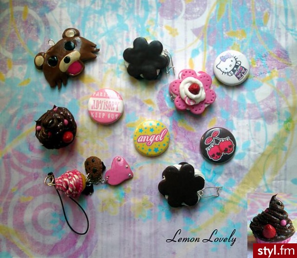 Jeśli jesteś zainteresowany/a kupnem lub masz jakieś własne pomysły na bryloczki/przywieszki/wisiorki/inne rzeczy zapraszam na : 
http://www.photoblog.pl/xlemonlovelyx 
tam więcej bajerów do kupna ^^ - Pozostałe Dodatki Moda