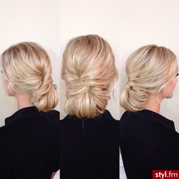 Blond Upięcie Kręcone Wieczorowe Średnie Fryzury