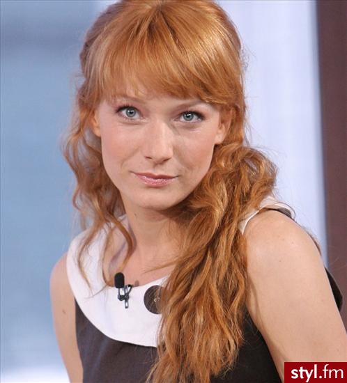 Średnie Fryzury