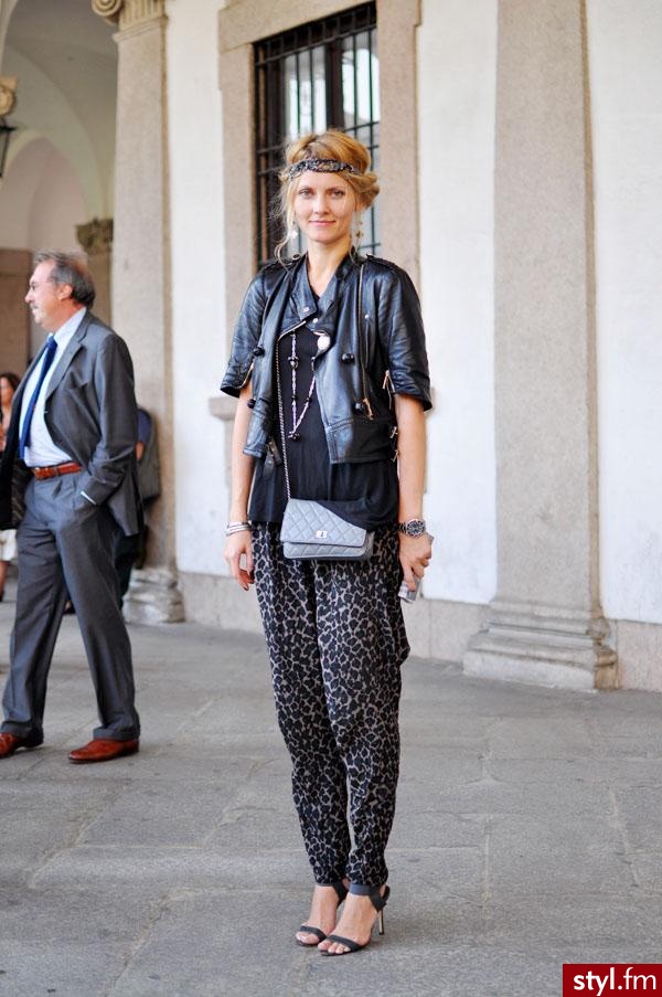 Jeżeli zdjęcie znajduje się już w galerii poproszę o link - Moda uliczna Inne Moda