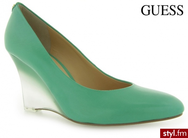 Guess TRIPPER2 zEPPA WEDGE LEATHER SPEAR - Czółenka Buty Moda