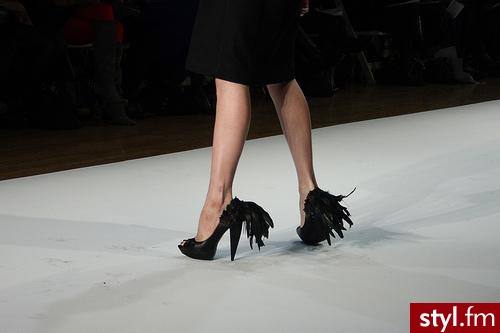 Jeżeli zdjęcie znajduje się już w galerii poproszę o link - Pozostałe Buty Moda