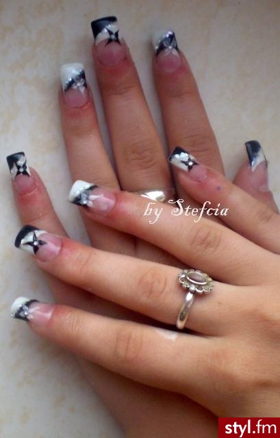 Pazurki Sylwii. źródło: http://nailsofdreams.blog.onet.pl/ - Paznokcie