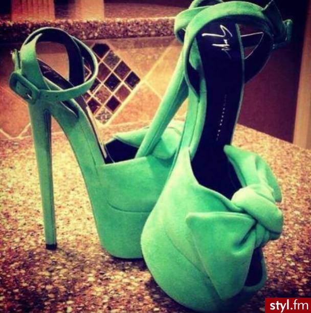 Szpilki Buty Moda