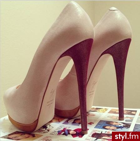 Szpilki Buty Moda