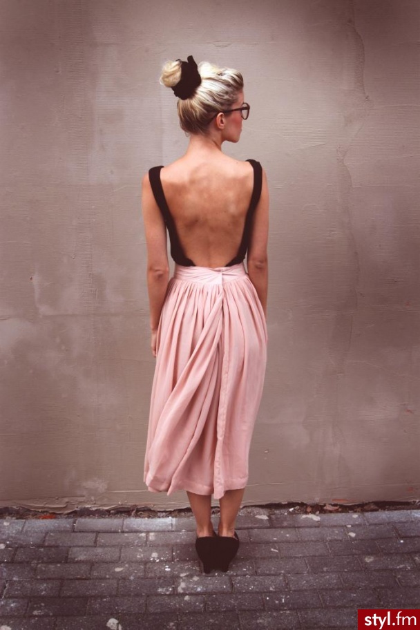 Sukienki Moda