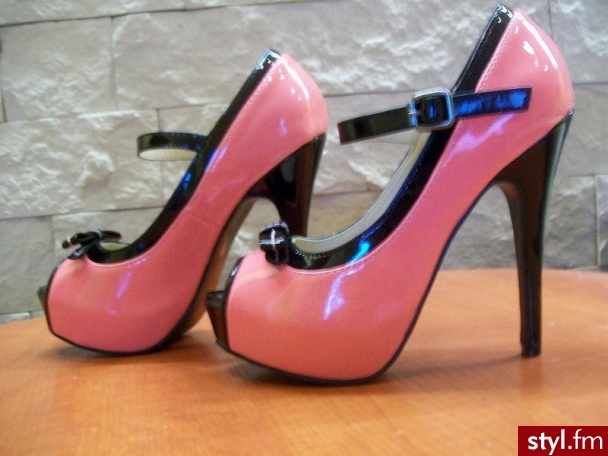 Szpilki Buty Moda