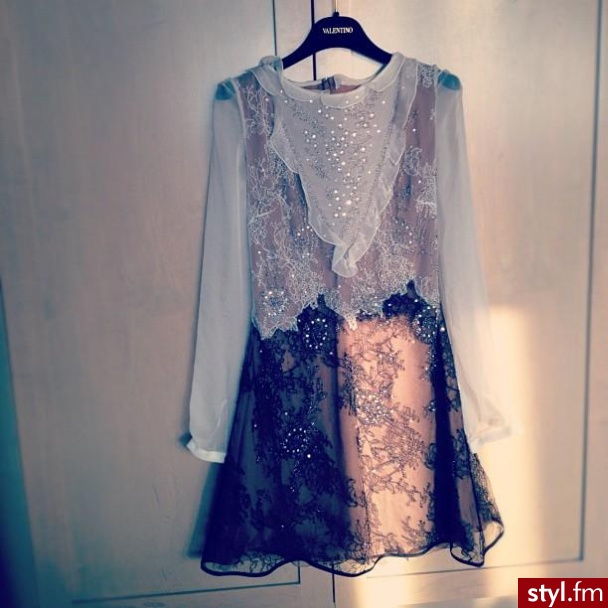 Sukienki Moda