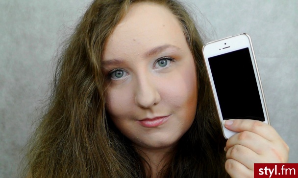 Co jest na moim telefonie ? Odpowiedź znajdziecie w moim najnowszym filmie na kanale YouTube: https://www.youtube.com/watch?v=Fw0ifA71JIs - Misz-masz