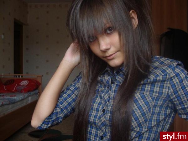 Średnie Fryzury