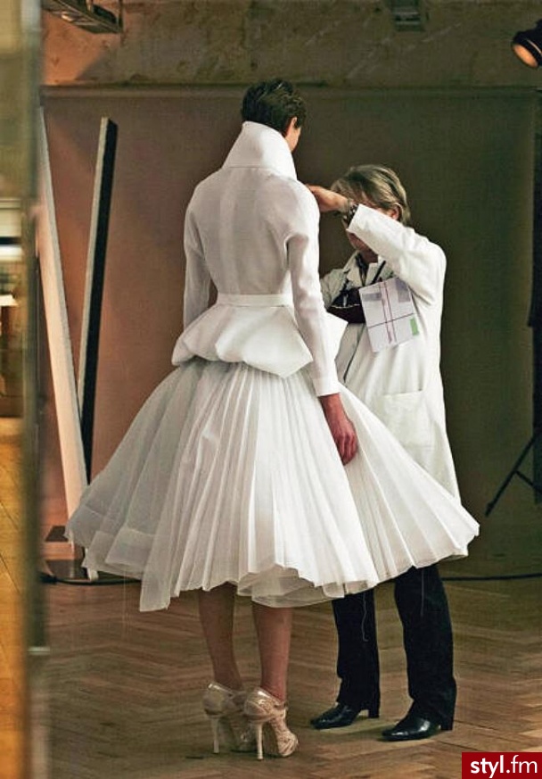 Sukienki Moda
