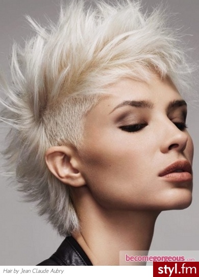 Blond Rozpuszczone Proste z grzywką Na co dzień Krótkie Fryzury