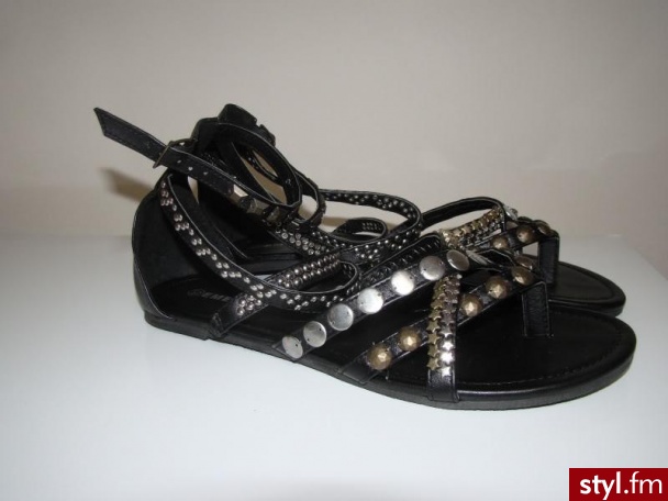 Jeżeli zdjęcie znajduje się już w galerii poproszę o link - Pozostałe Buty Moda