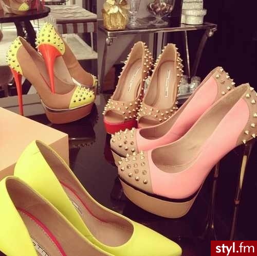 Szpilki Buty Moda