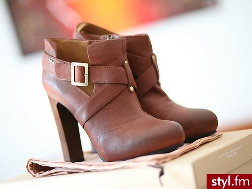 Pozostałe Buty Moda