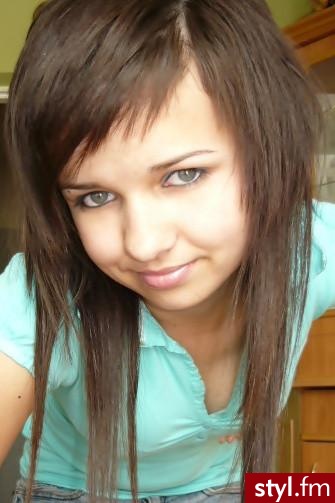 Średnie Fryzury