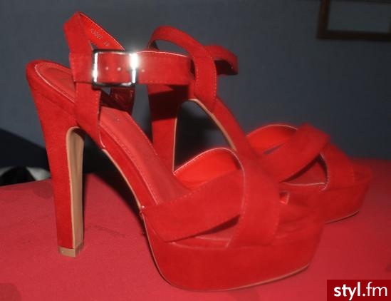 moje :) co myślicie? :) - Szpilki Buty Moda