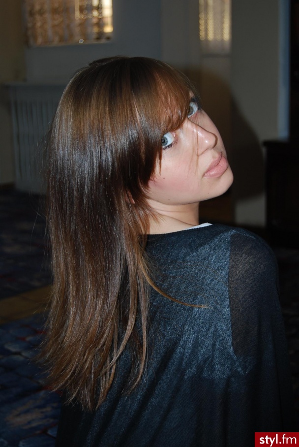 Średnie Fryzury