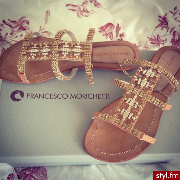 Klapki Buty Moda