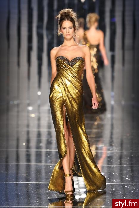 Sukienki Moda